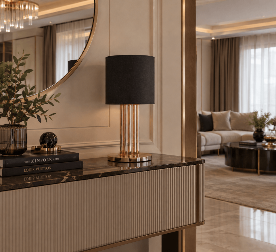 Siyah Kumaş Başlıklı Rose Gold Masa Lambası