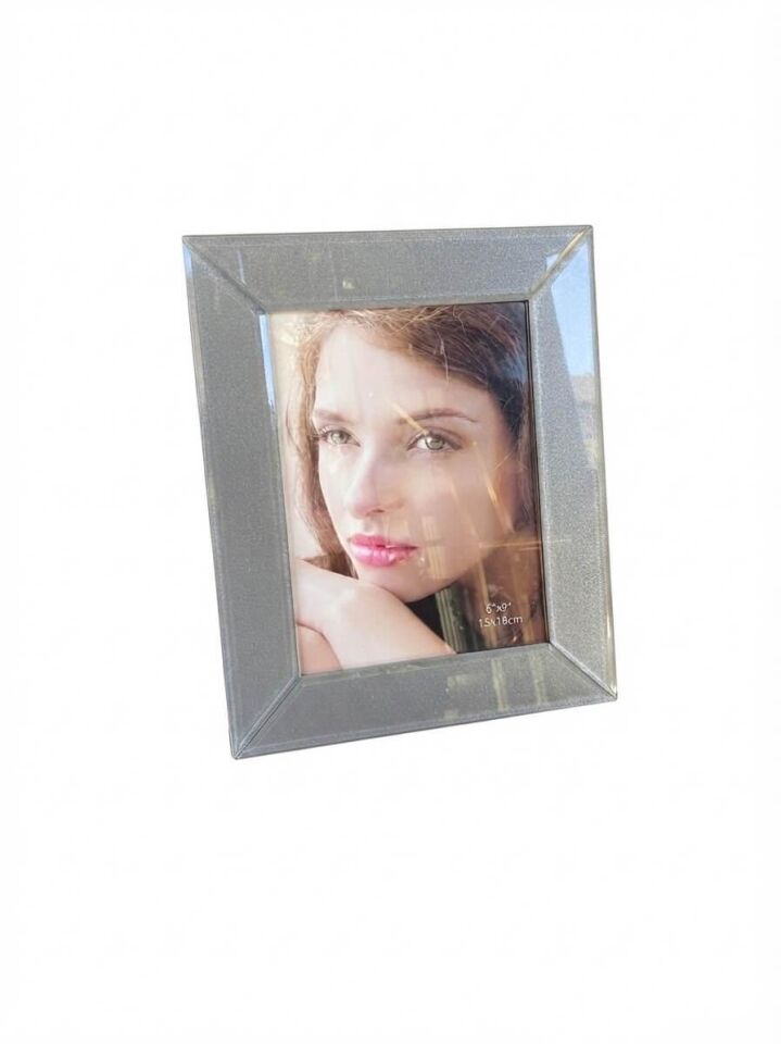 Gümüş Renk Simli ve Parıltılı Cam Dekoratif Fotoğraf Çerçevesi