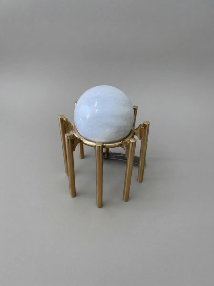 Eskitme Gold Metal Standlı Mermer Küre Dekoratif Obje Küçük Boy