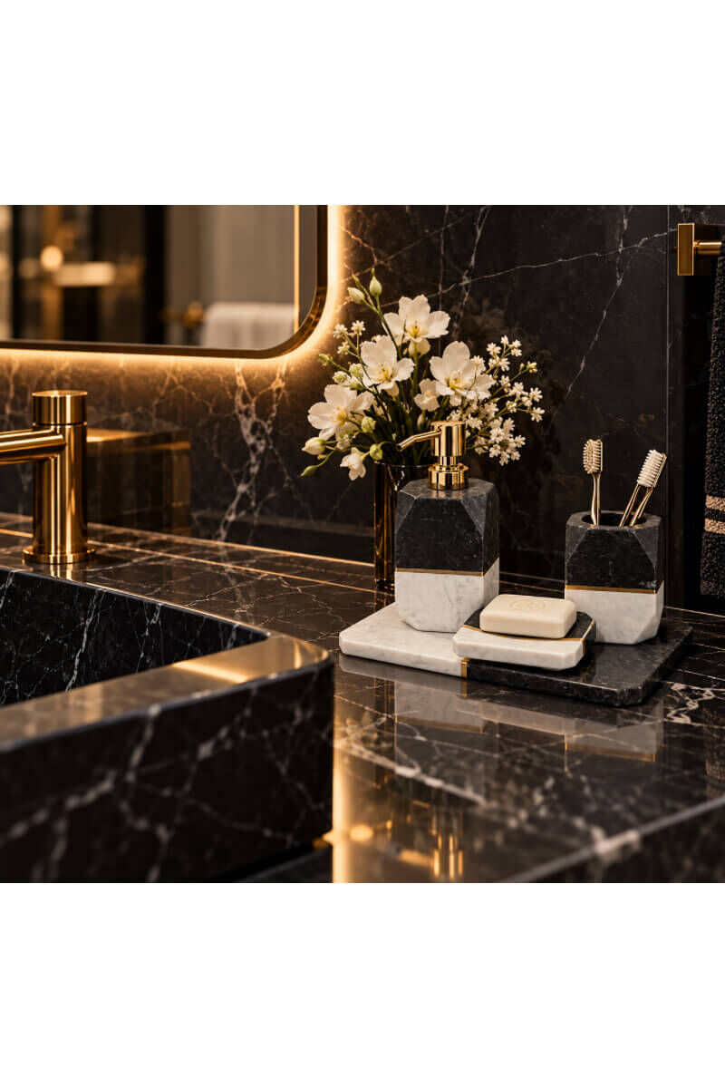Siyah Beyaz Mermer Gold Detaylı Dört Parça Banyo Aksesuar Seti